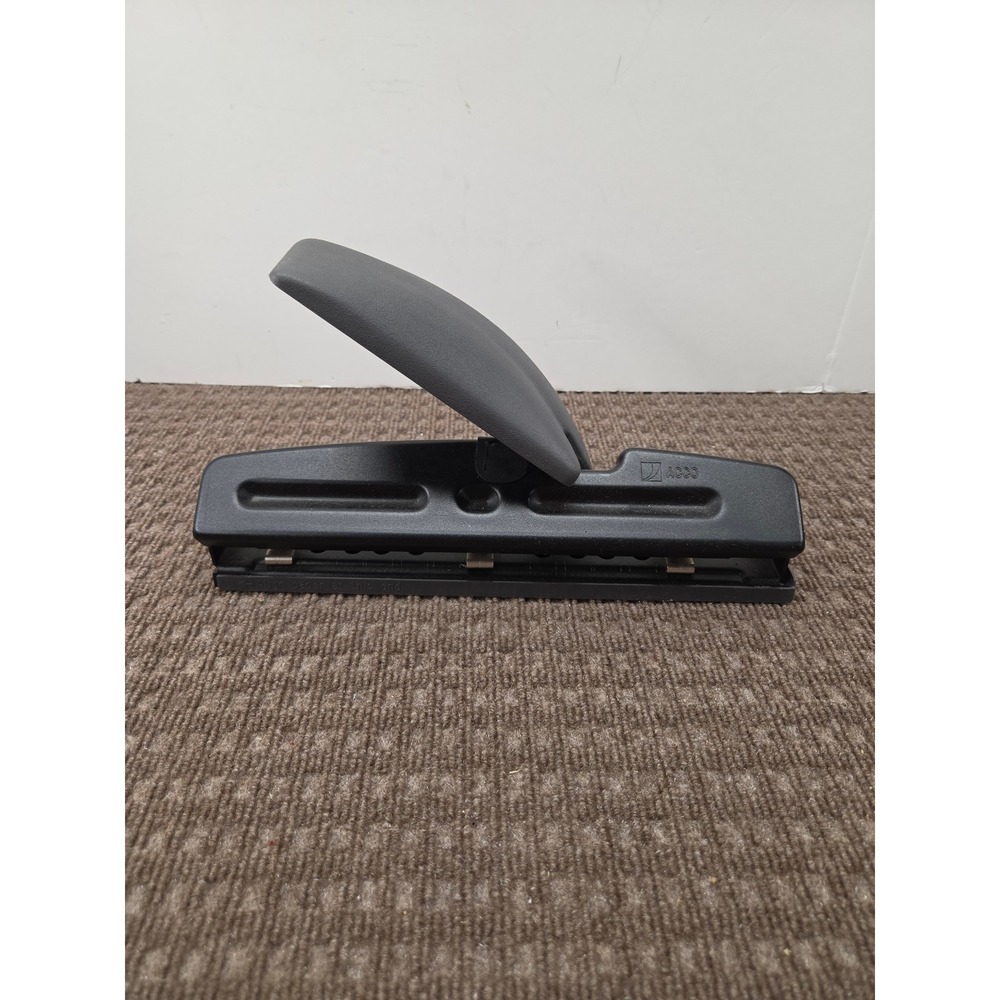 ACCO Heavy Duty 3 Hole Punch Model 7403 Professional Desktop Paper Punch Black